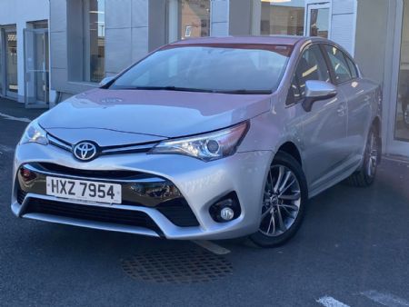 Toyota AVENSIS BUSINESS EDITION D-4D