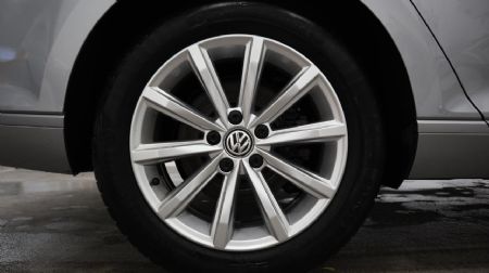Volkswagen PASSAT SE BUSINESS TDI